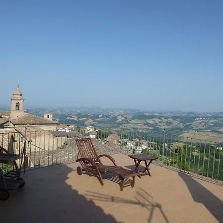 Casa Laici